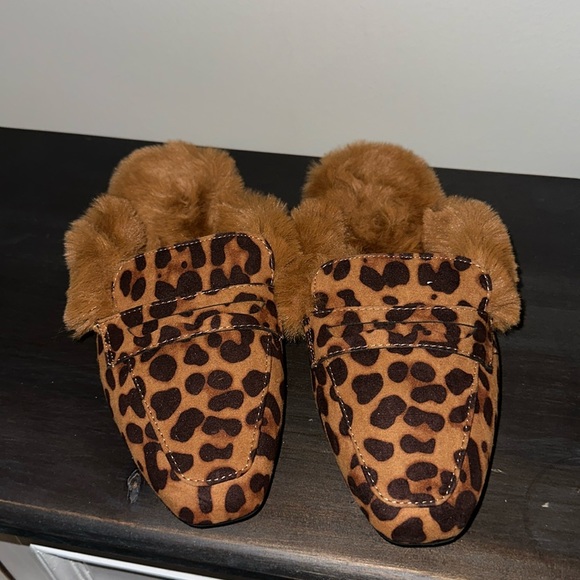 NEW cheetah furry mule slide on loafers - Picture 1 of 5